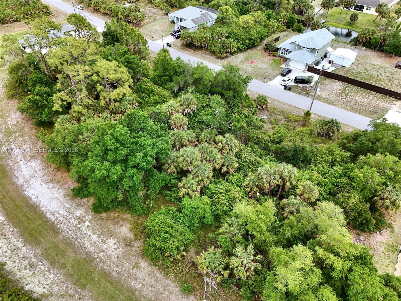 PORT CHARLOTTE - Land