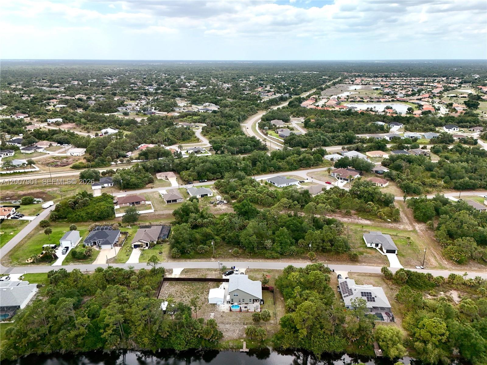 PORT CHARLOTTE - Land