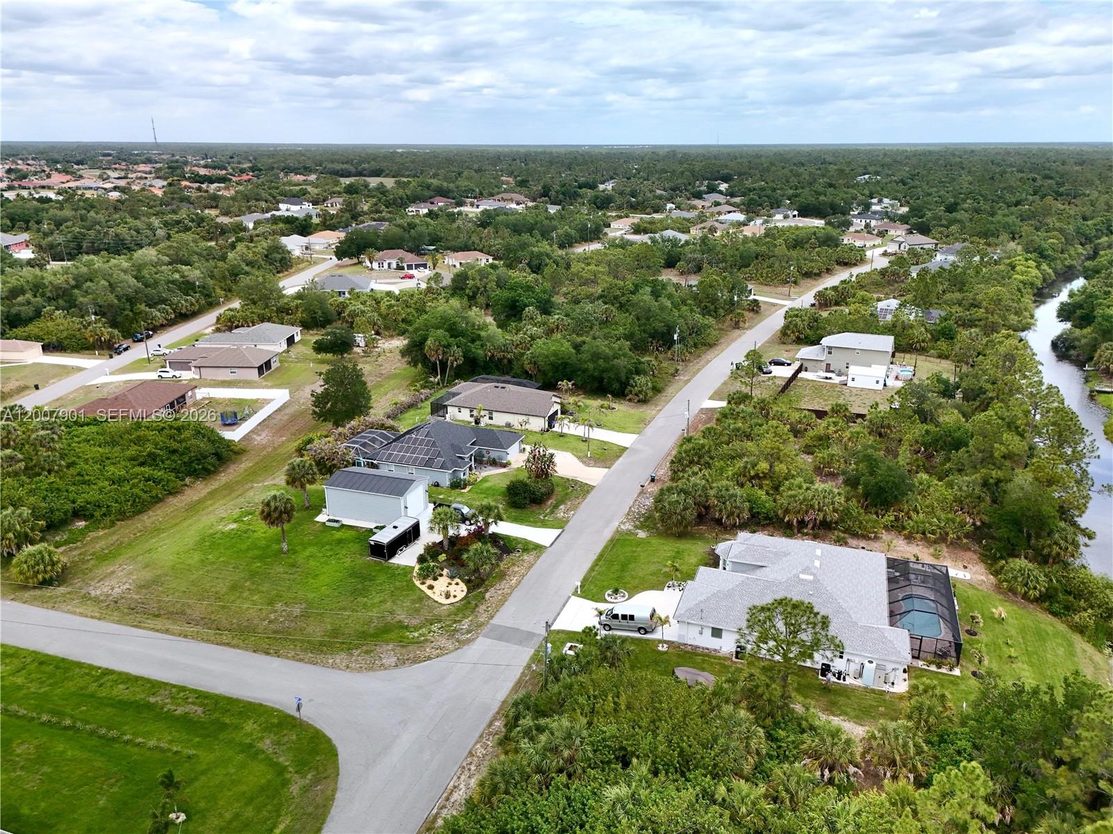 PORT CHARLOTTE - Land