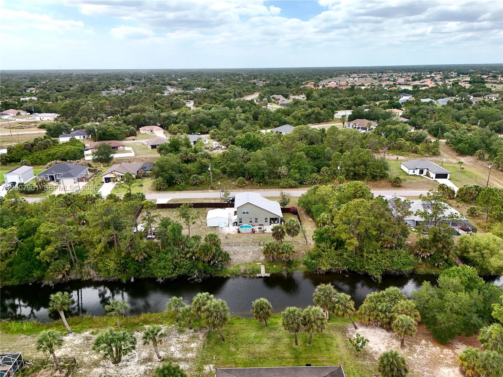PORT CHARLOTTE - Land