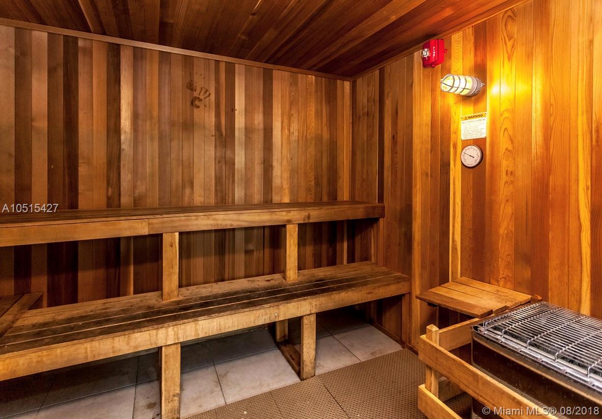 RIVER OAKS MARINA TOWER - Residential Lease