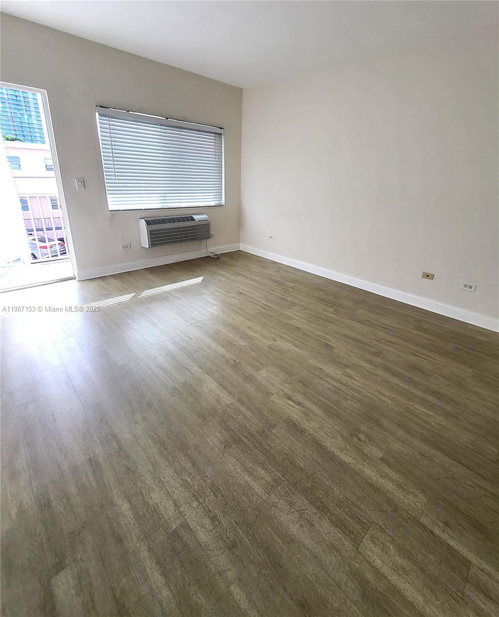 THE LOFT AT BYRON CONDO - Residential Lease