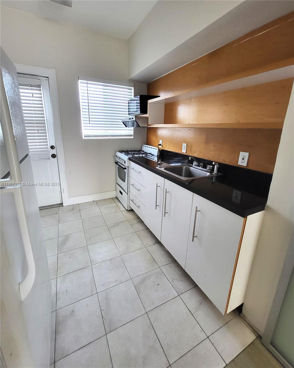 THE LOFT AT BYRON CONDO - Residential Lease