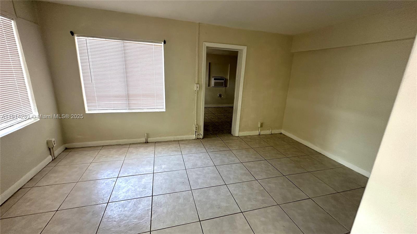 TRAILER CITY - Residential Lease