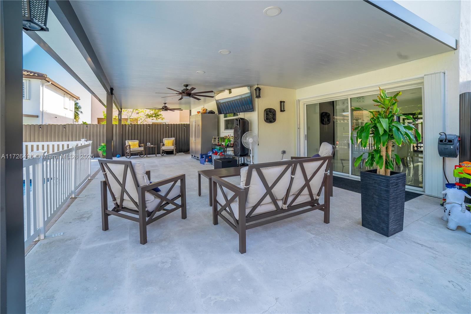 HIGHLANDS AT KENDALL - Residential