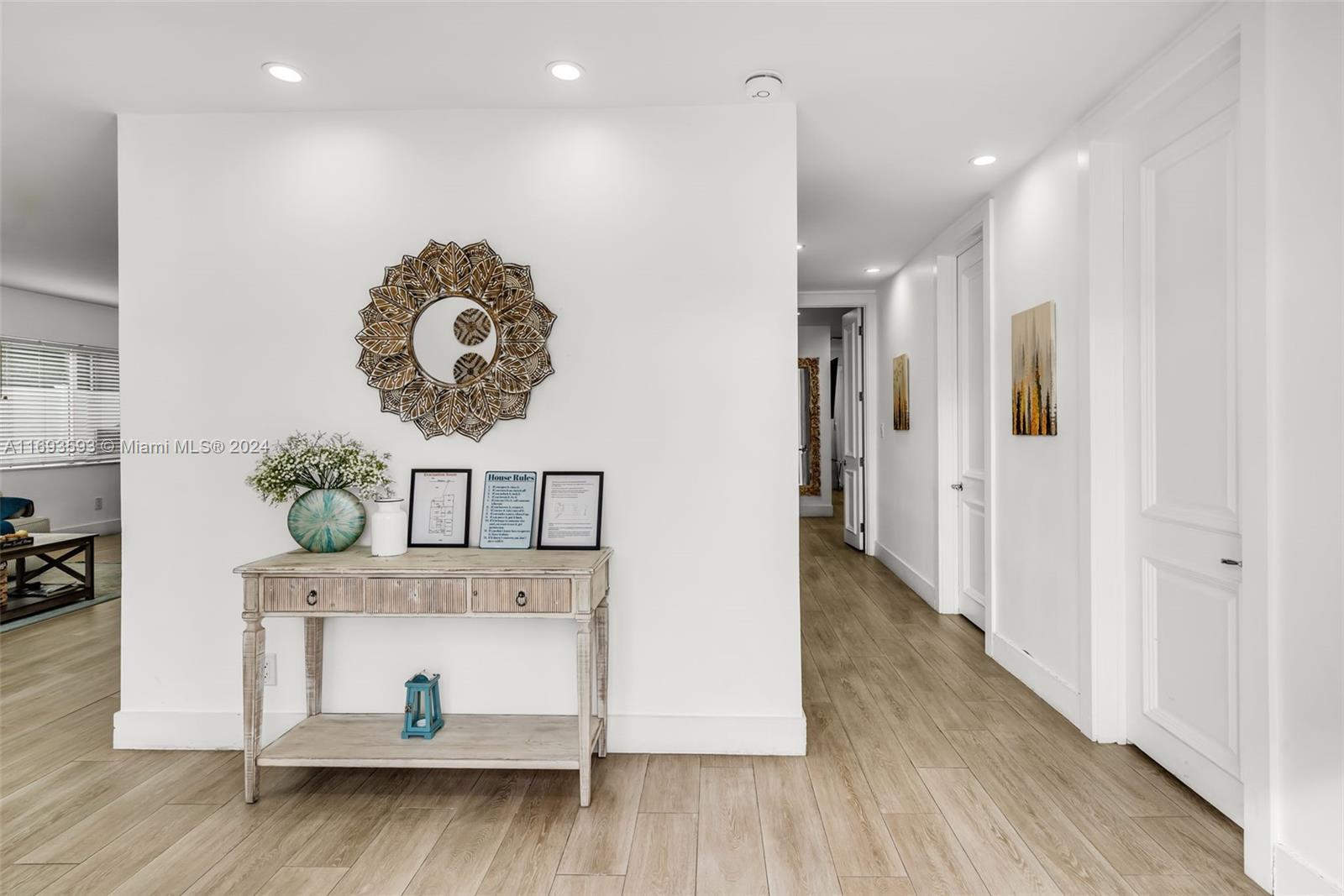 HOLLYWOOD LAKES SECTION - Residential Lease