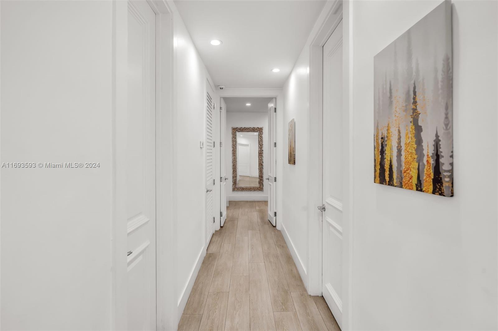 HOLLYWOOD LAKES SECTION - Residential Lease