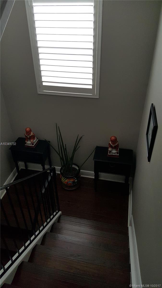 HIGHLAND ESTATES - Residential Lease