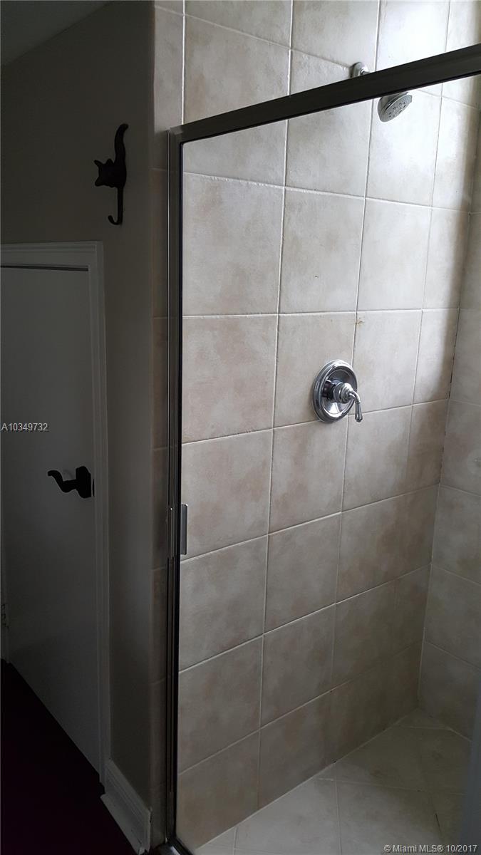 HIGHLAND ESTATES - Residential Lease