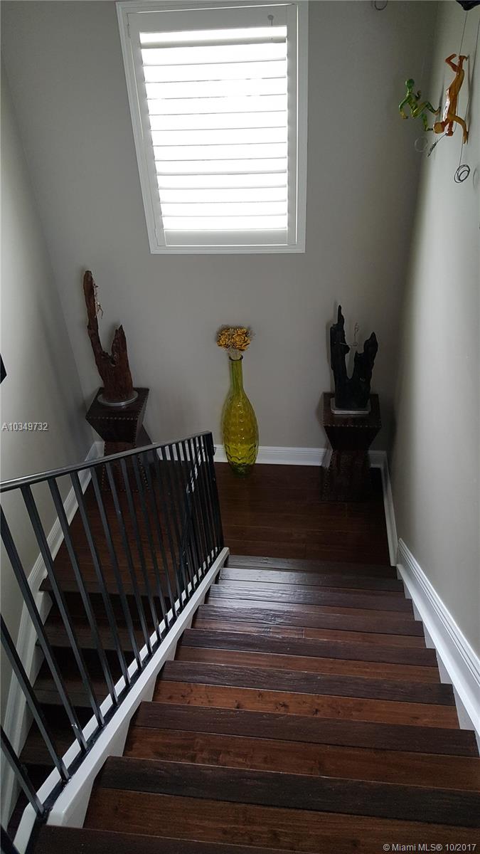 HIGHLAND ESTATES - Residential Lease