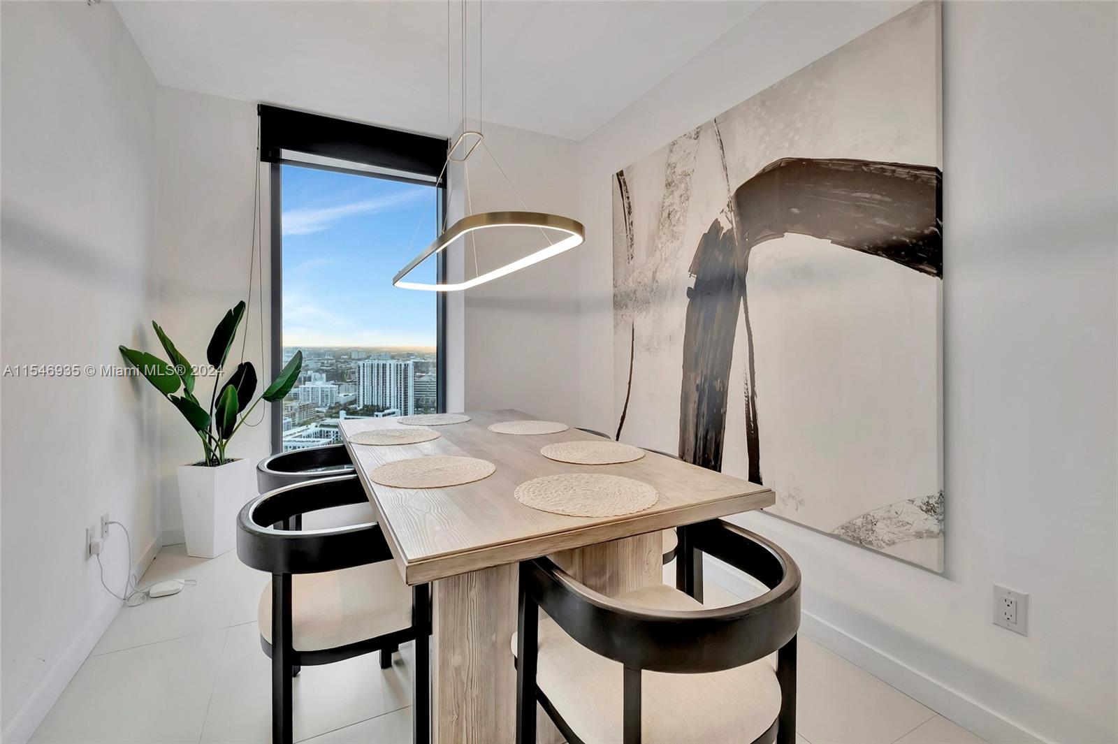 Miami, Florida 33137, United States, 2 Bedrooms Bedrooms, ,2 BathroomsBathrooms,Residential,Active,63064