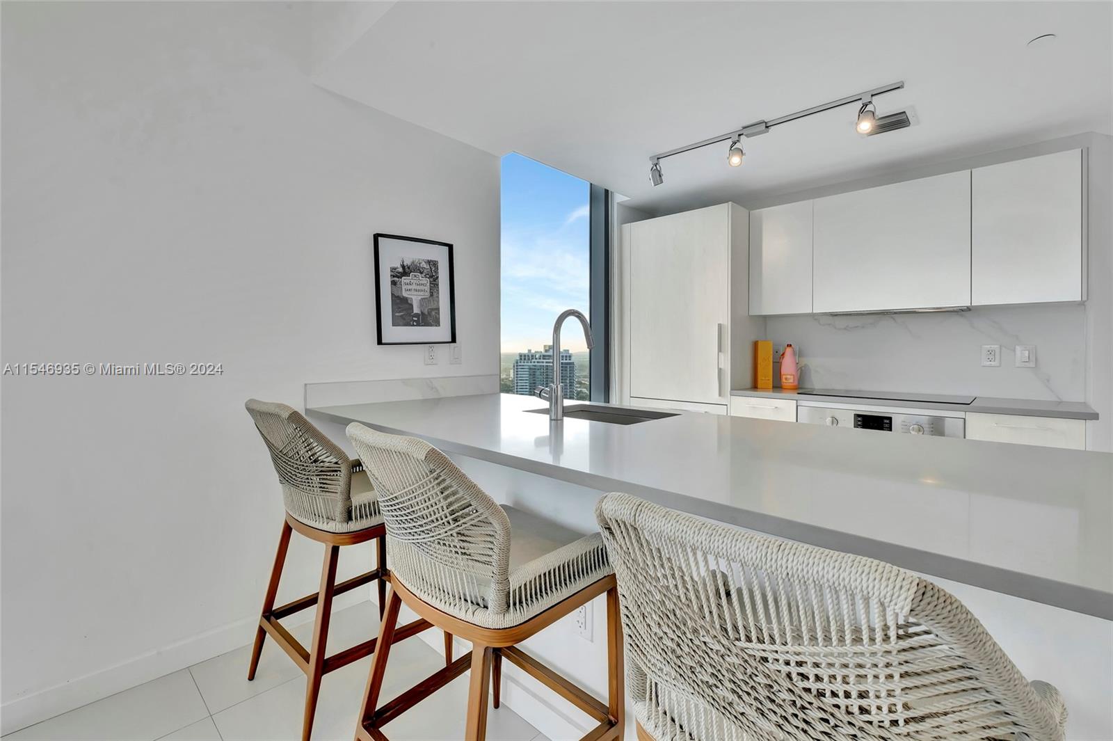 Miami, Florida 33137, United States, 2 Bedrooms Bedrooms, ,2 BathroomsBathrooms,Residential,Active,63064