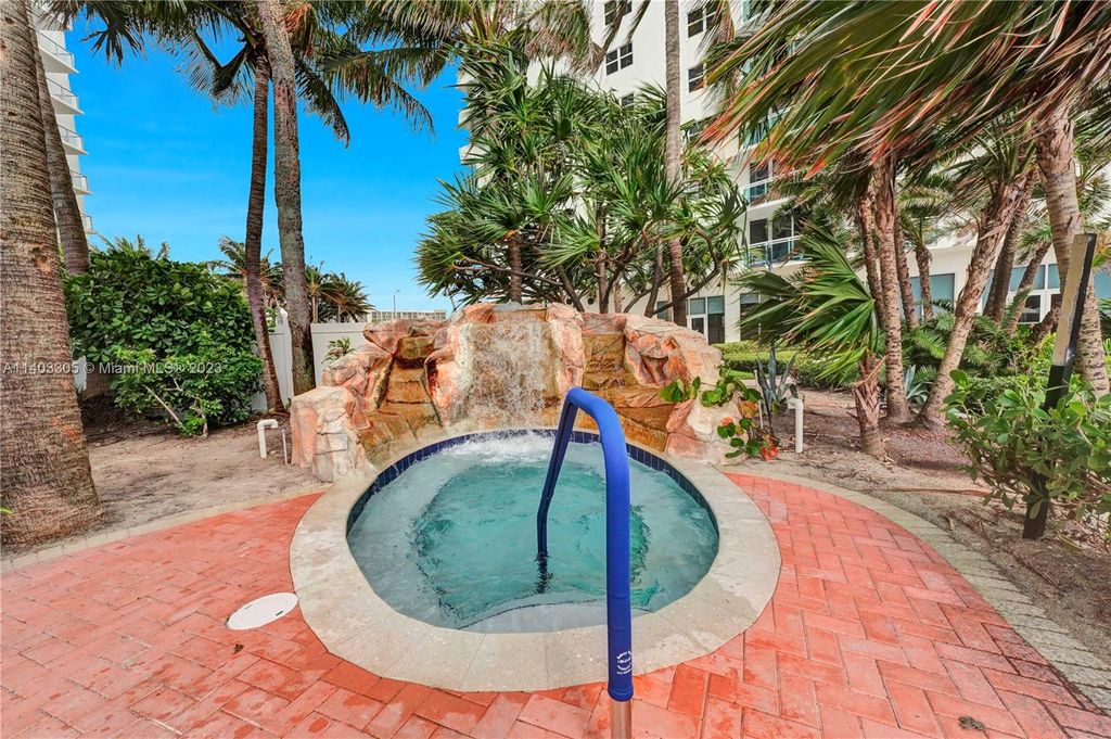 Photo of 3000 S Ocean Dr #808, Hollywood, FL 33019 (MLS # A11403305)