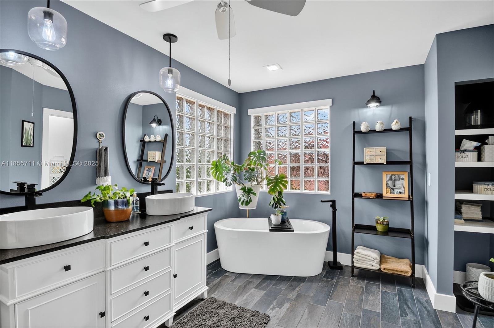 MELEAR - Residential
