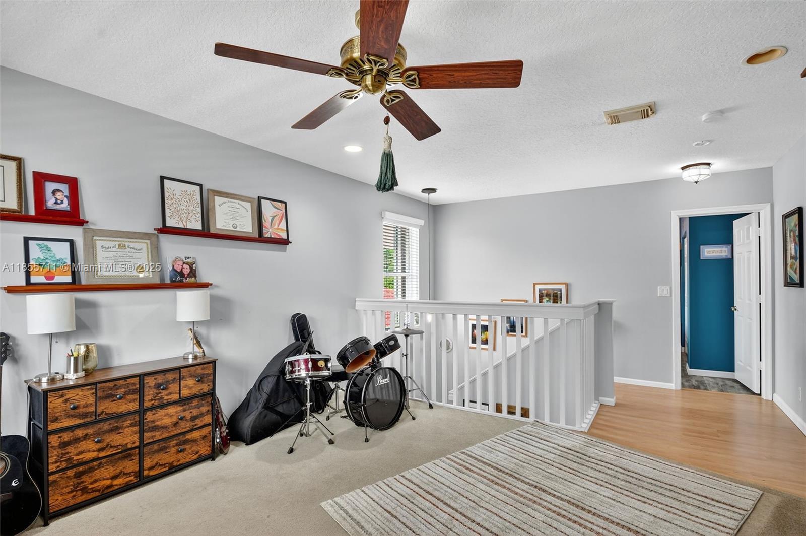MELEAR - Residential