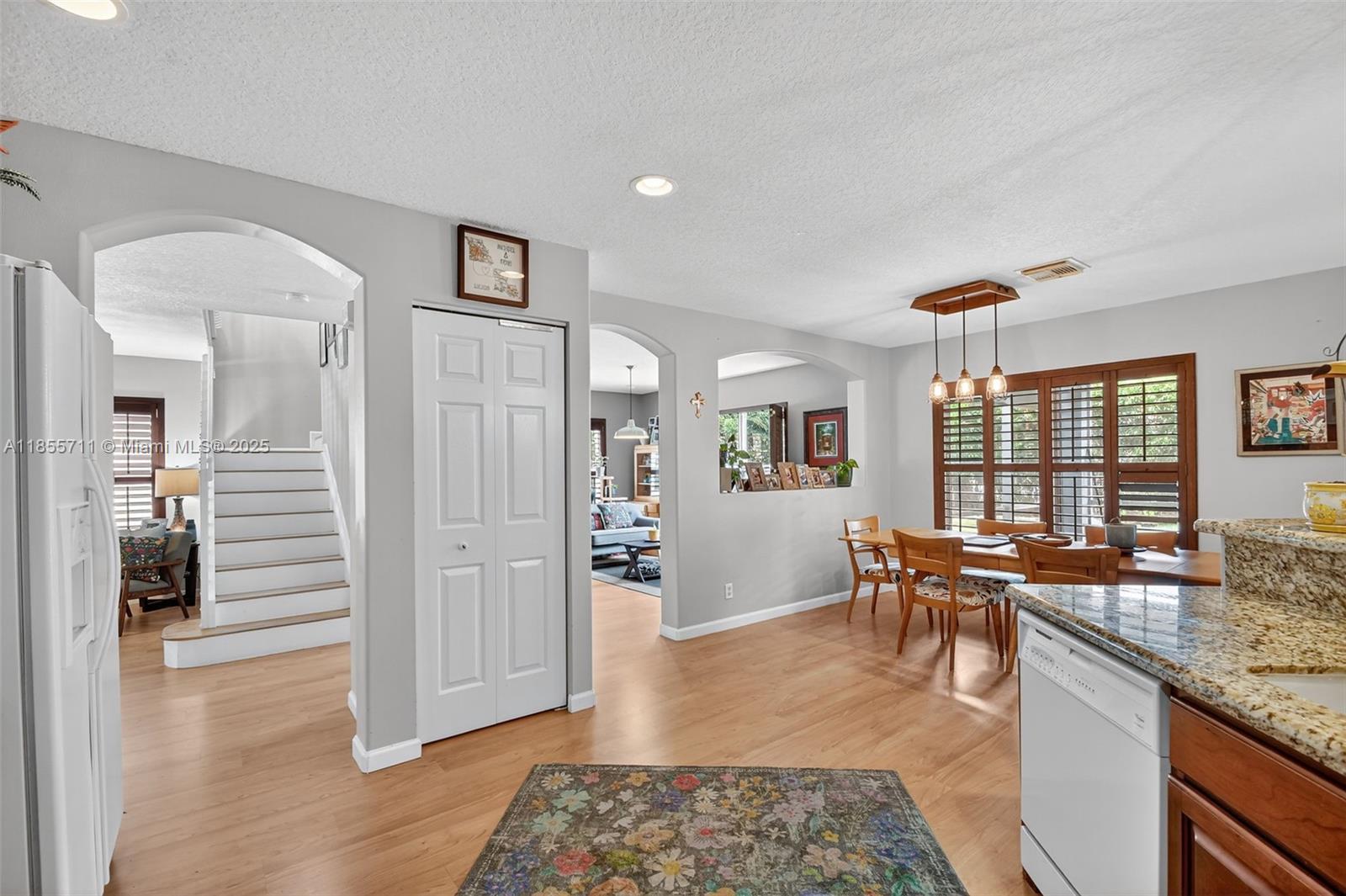 MELEAR - Residential