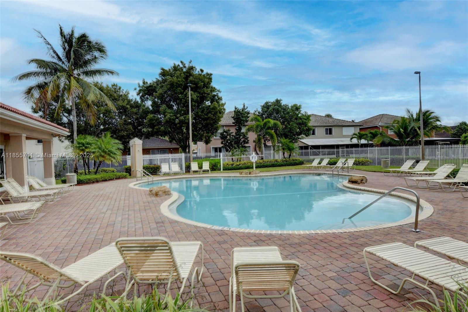 MELEAR - Residential