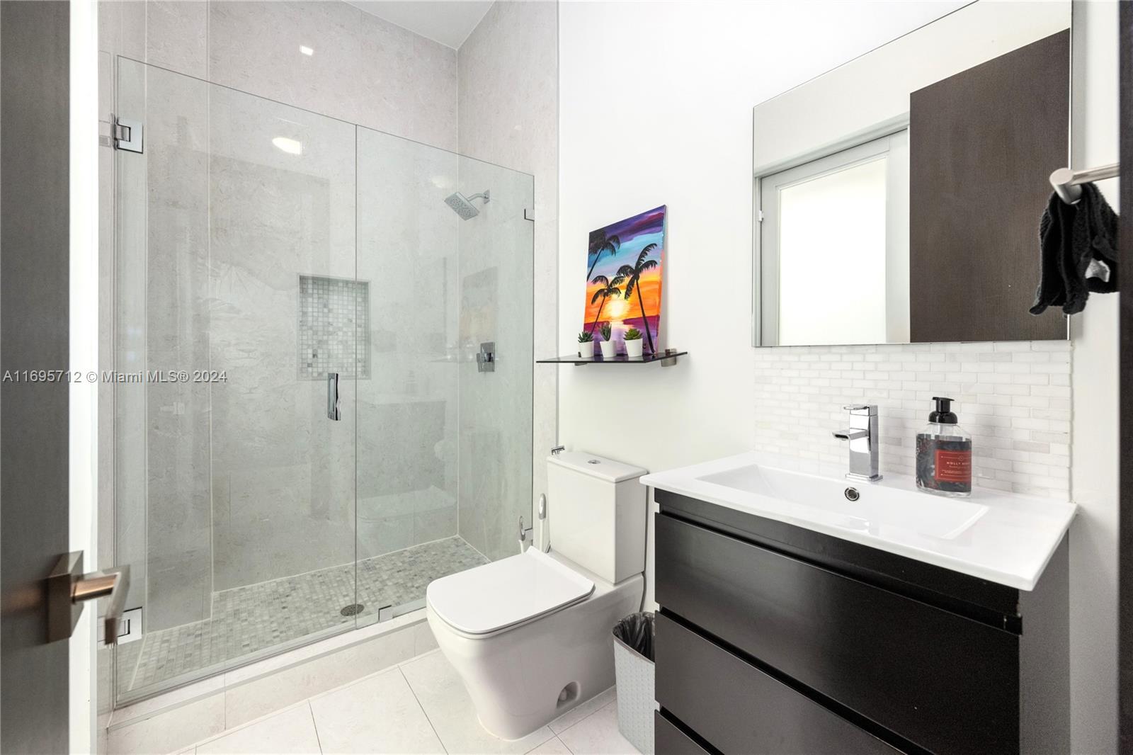 OASIS PARK SQUARE AT DORAL - Residential