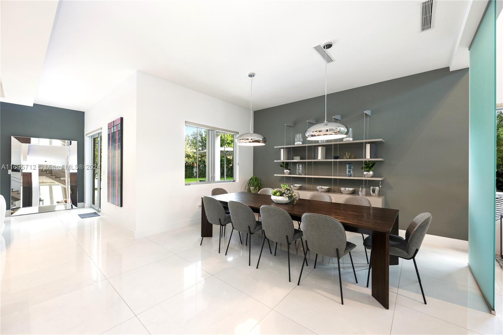 OASIS PARK SQUARE AT DORAL - Residential