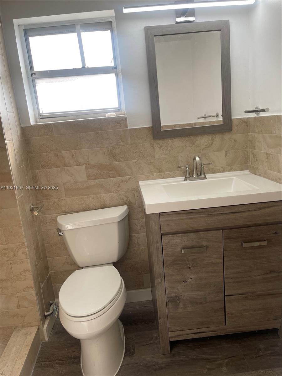 COASTAL TOWERS CONDO - Residential Lease