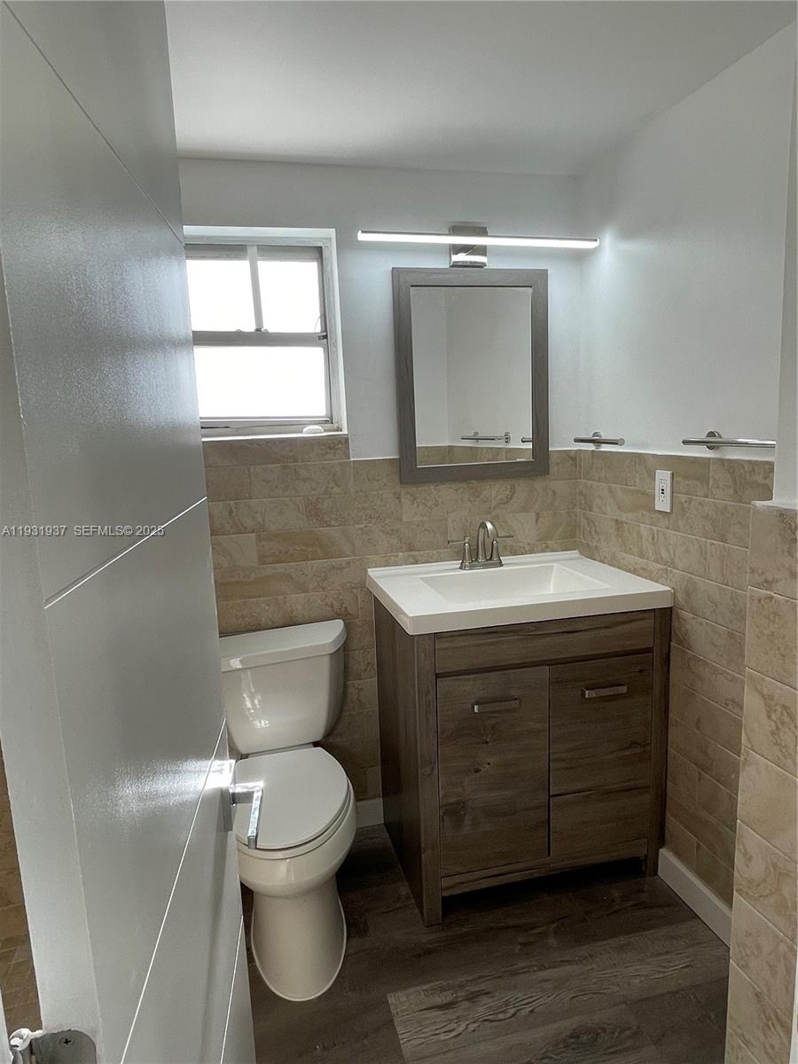 COASTAL TOWERS CONDO - Residential Lease