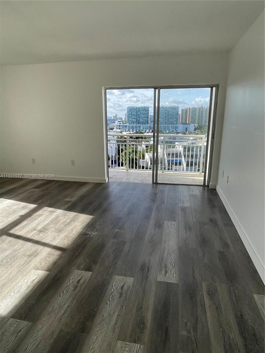 COASTAL TOWERS CONDO - Residential Lease