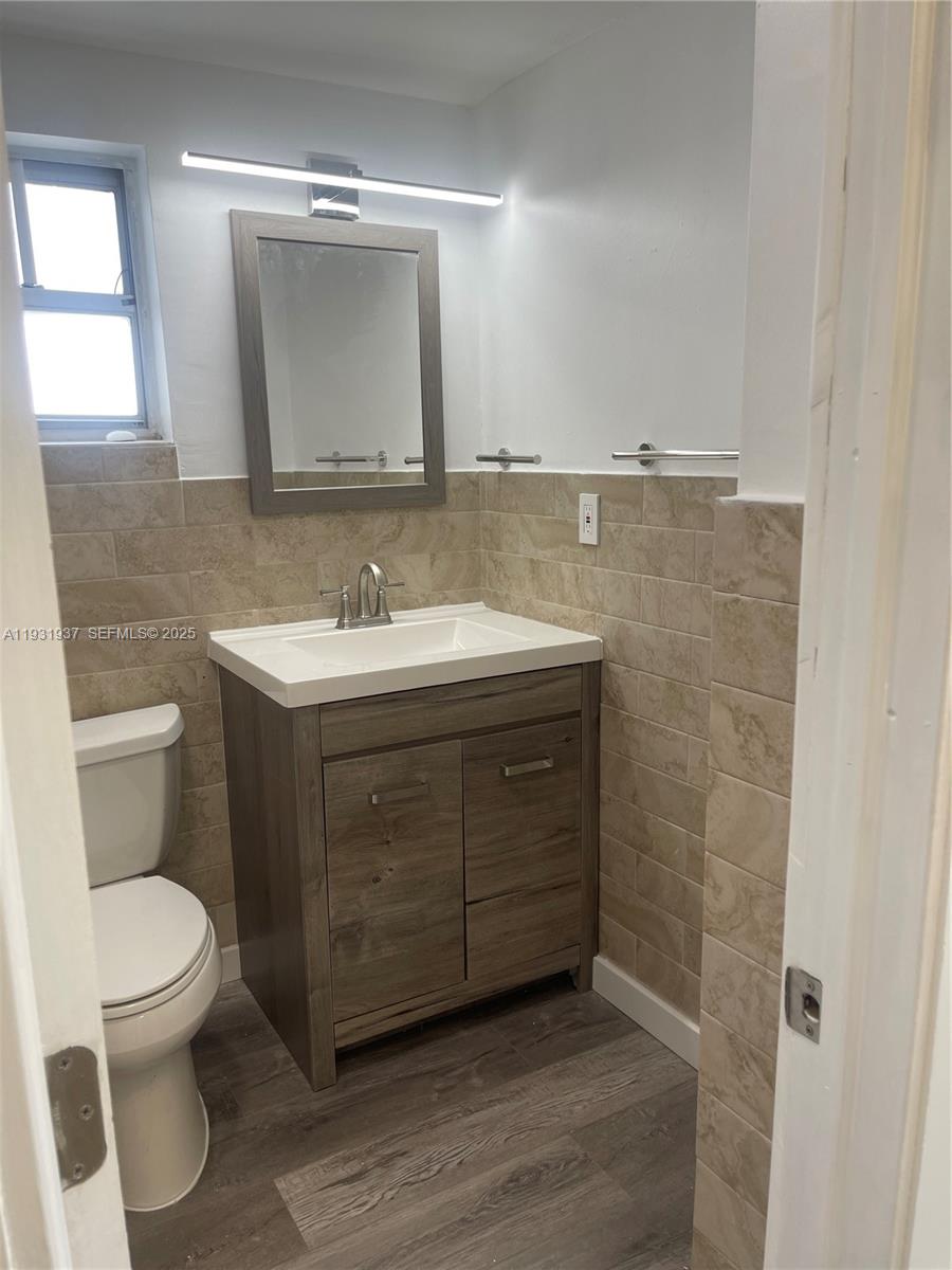 COASTAL TOWERS CONDO - Residential Lease