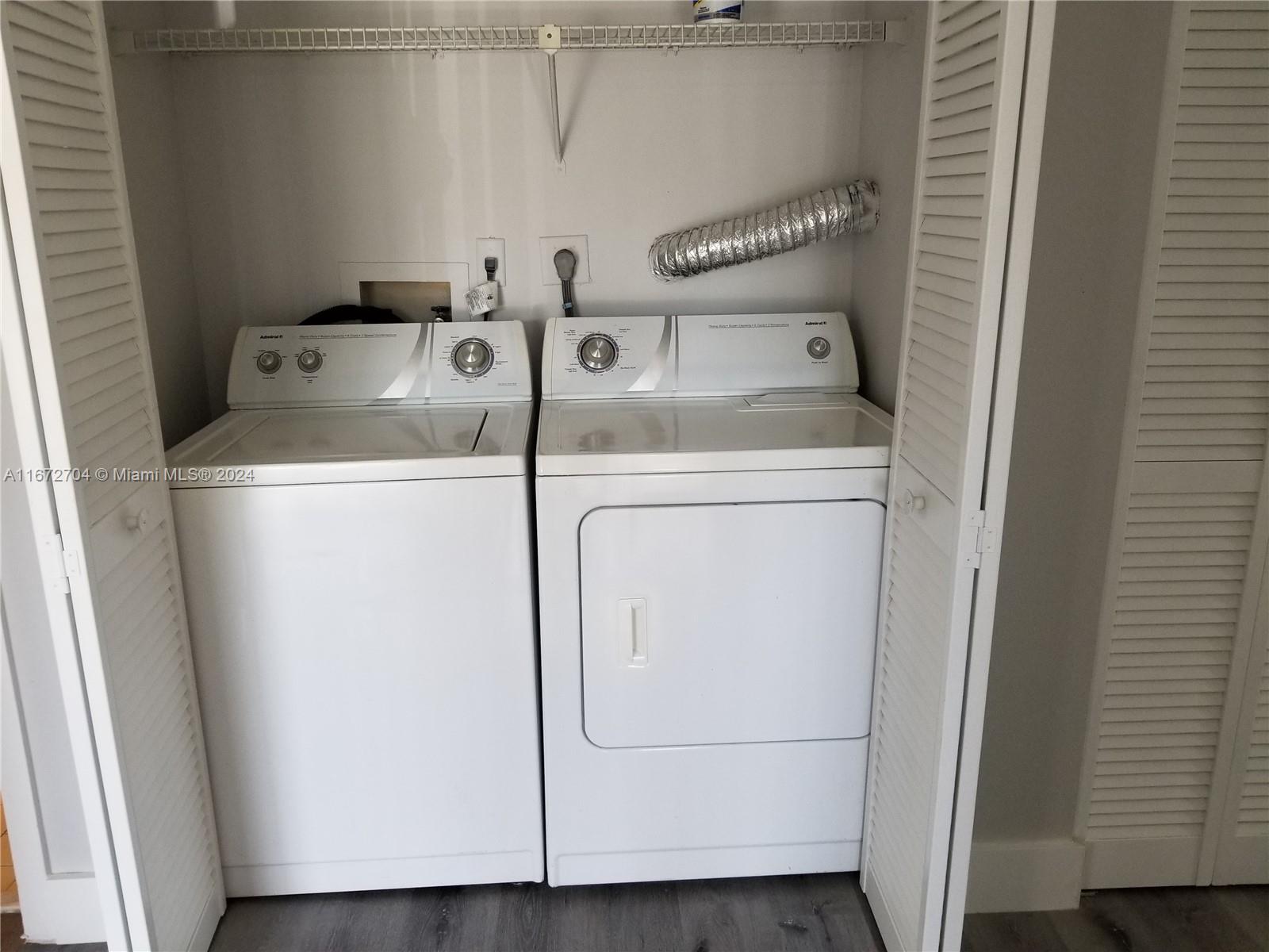 CALUSA CLUB VILG BLDG D S - Residential Lease