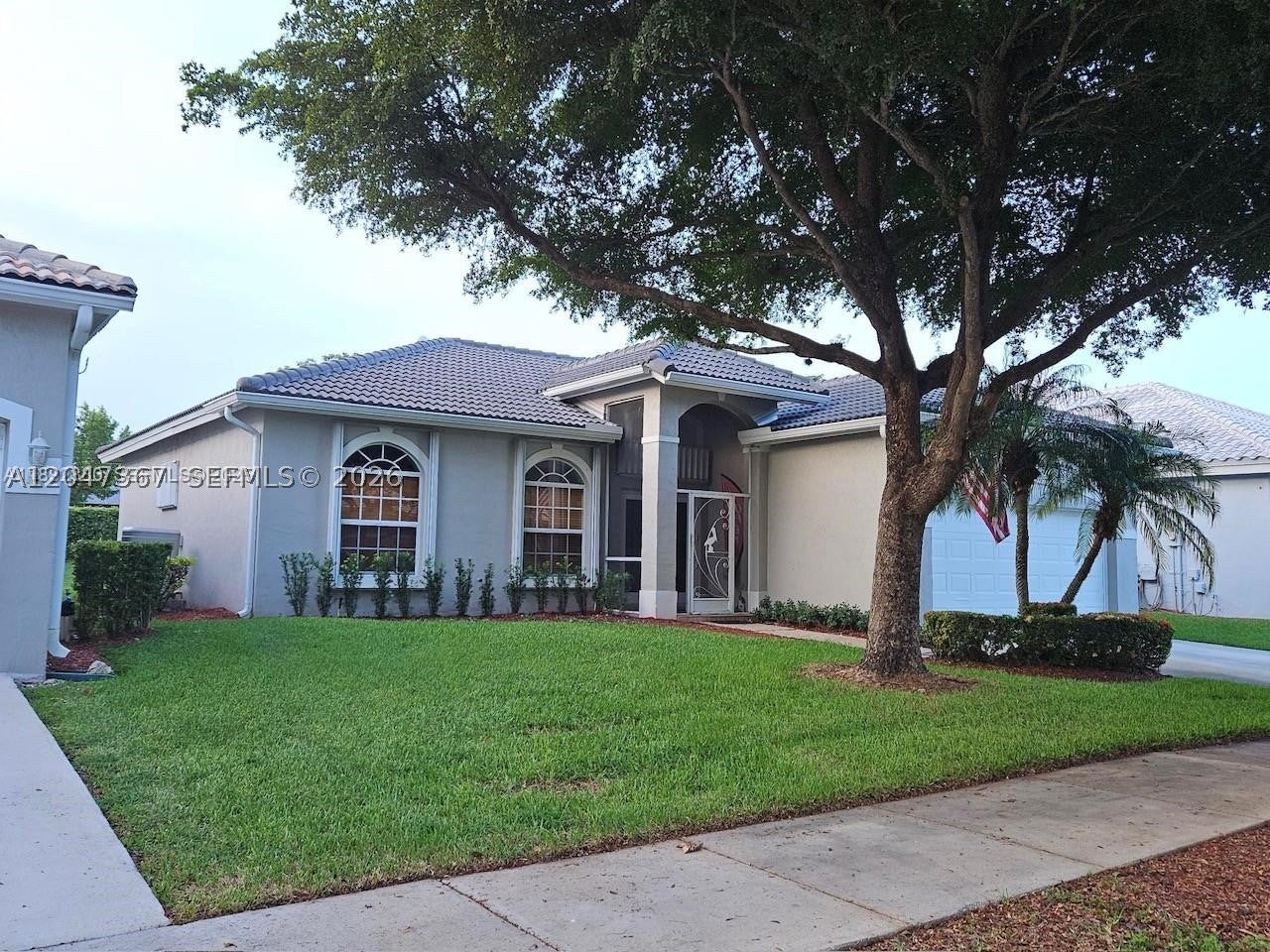 2635 SE 4th Pl