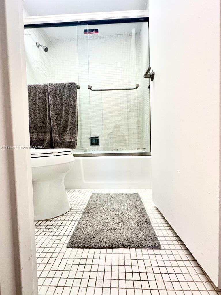 THE DECOPLAGE CONDO - Residential Lease