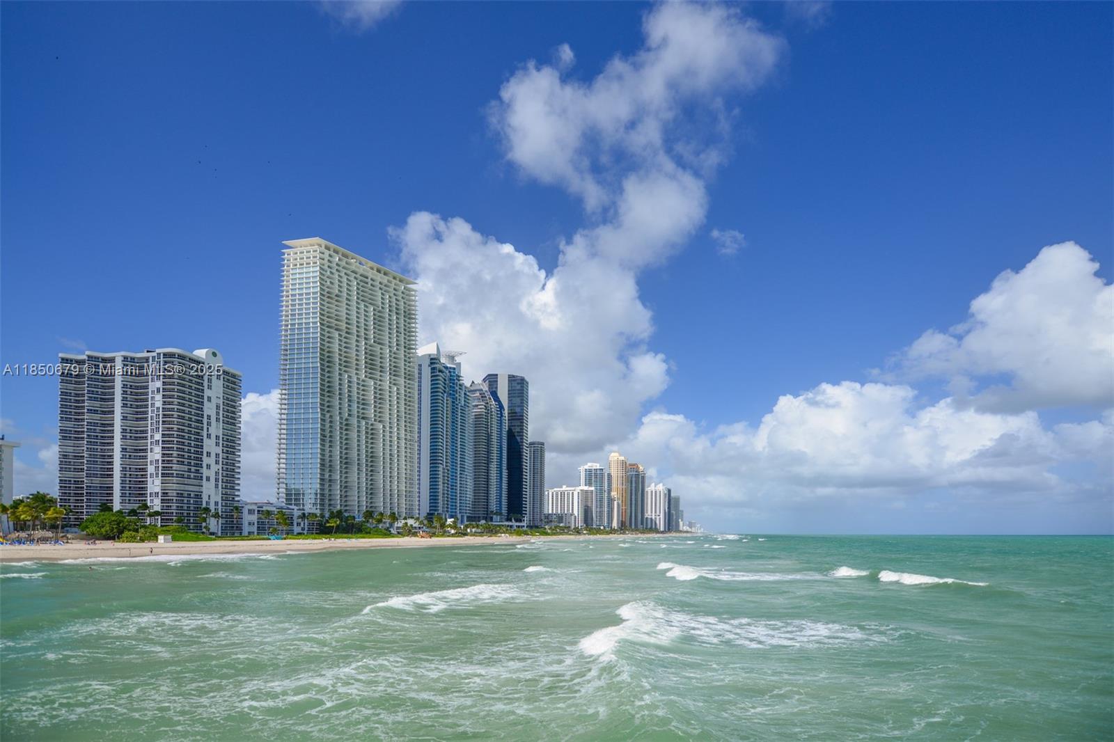 LA PERLA CONDO - Residential Lease