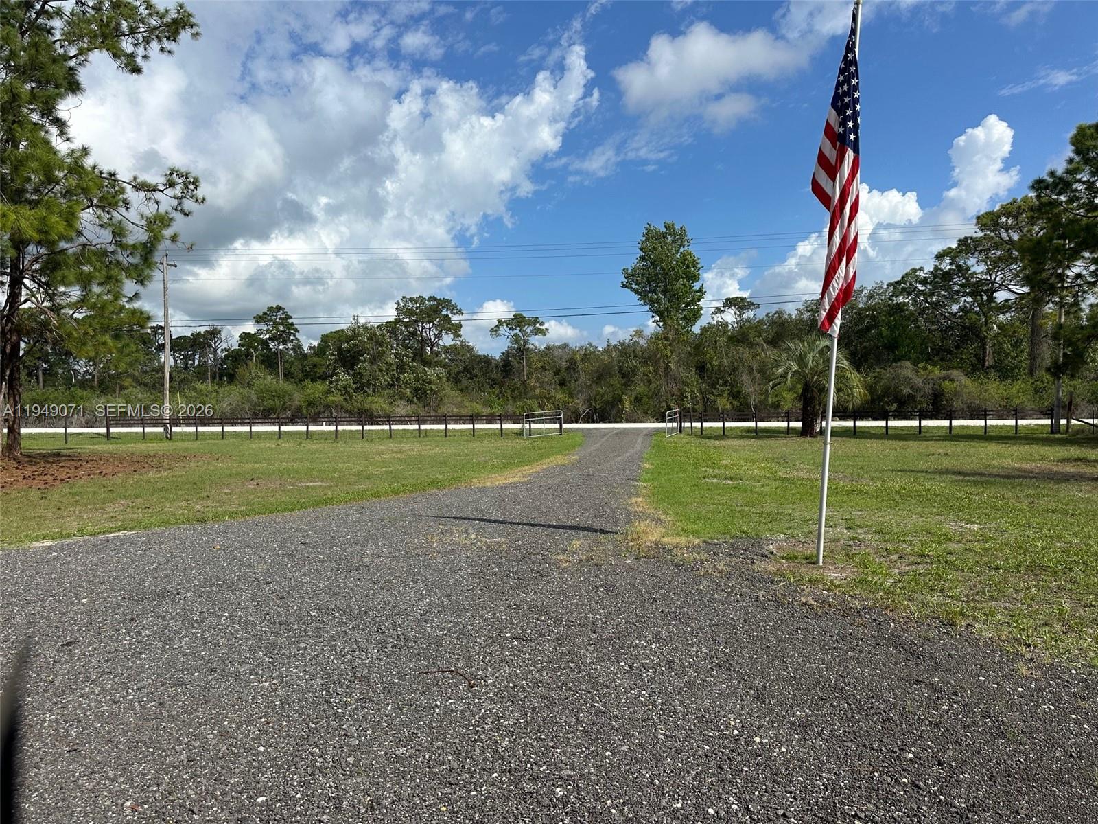 Sebring Lakes Acres - Residential