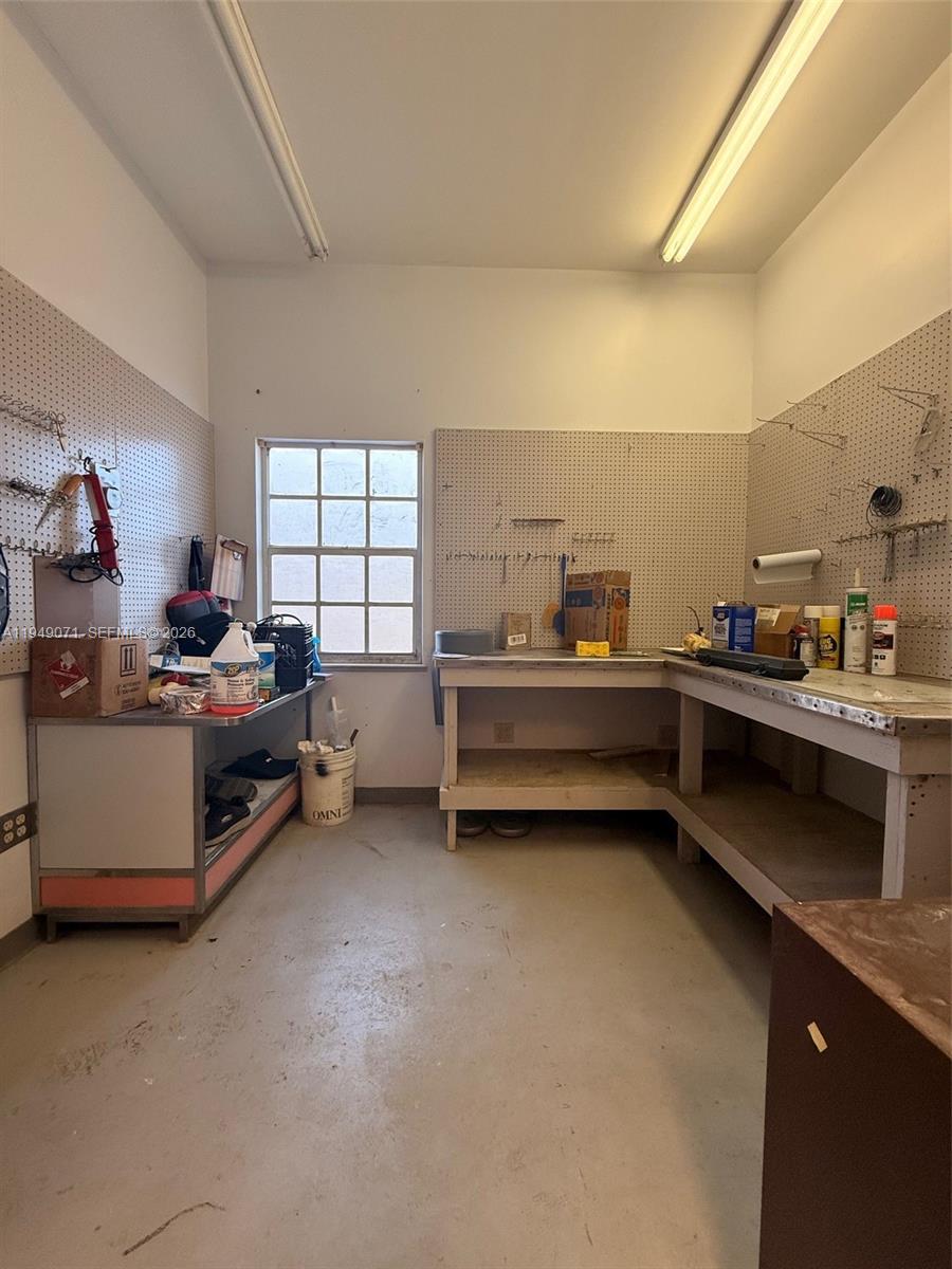 Sebring Lakes Acres - Residential