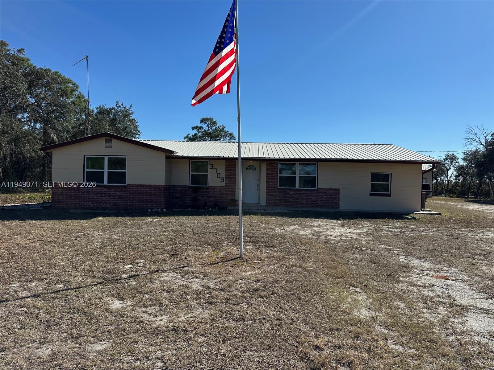Sebring Lakes Acres - Residential