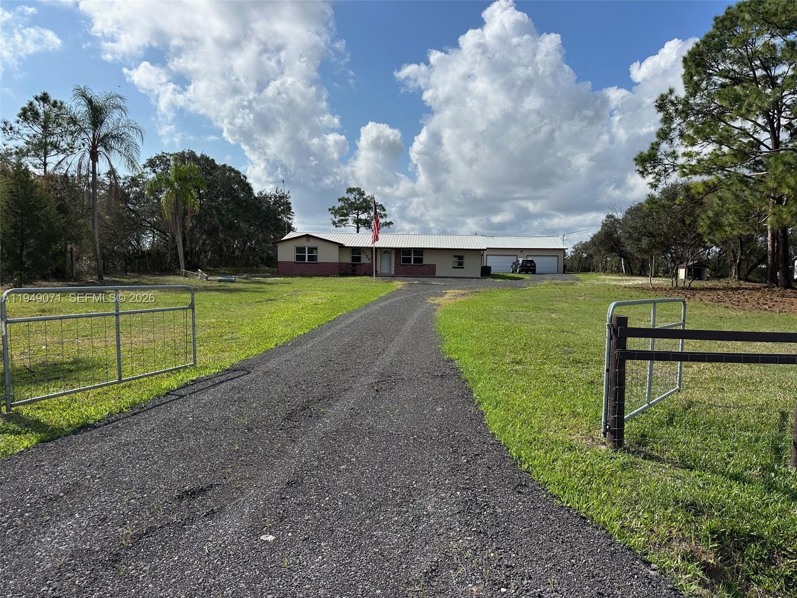 Sebring Lakes Acres - Residential