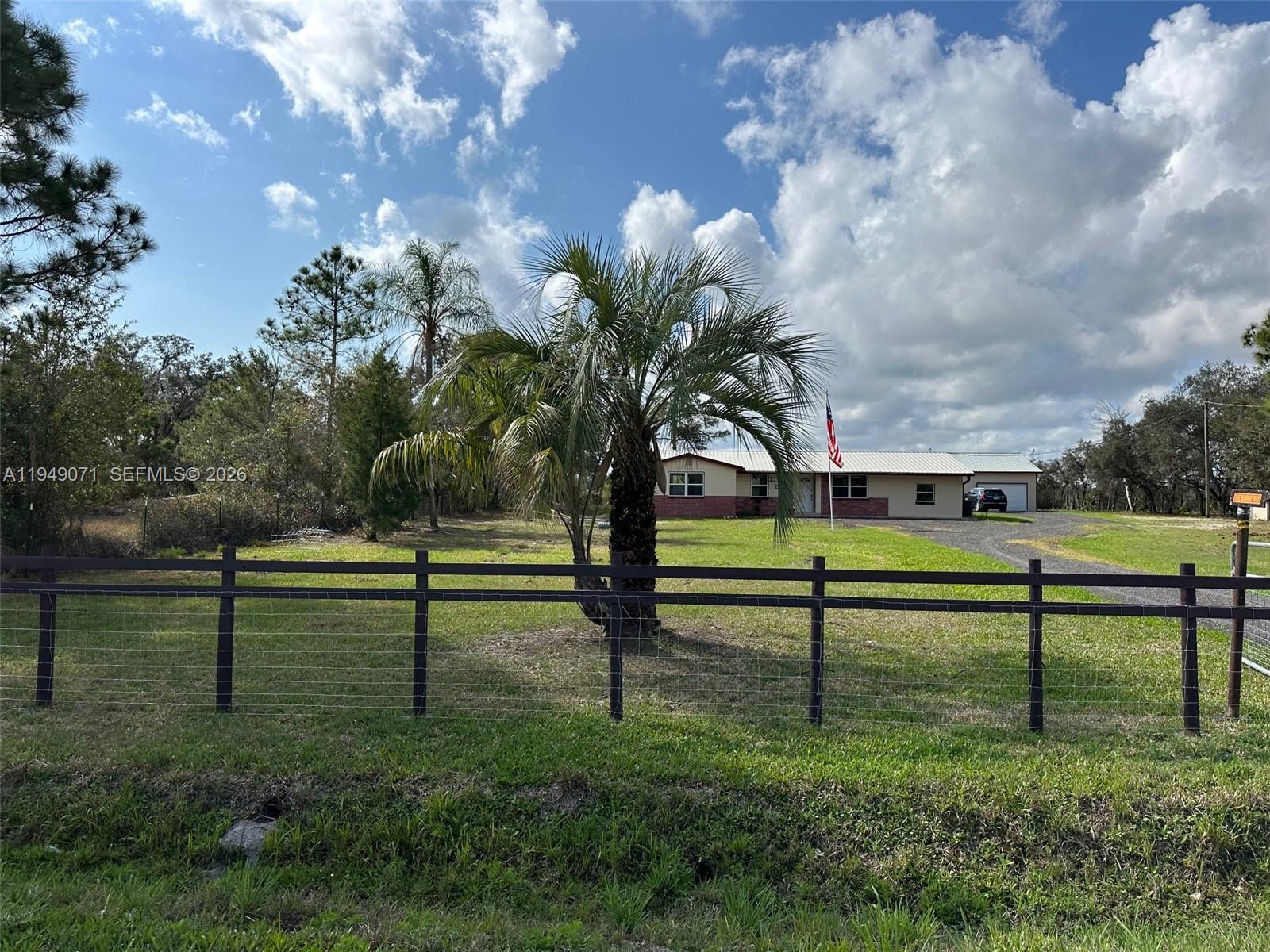 Sebring Lakes Acres - Residential
