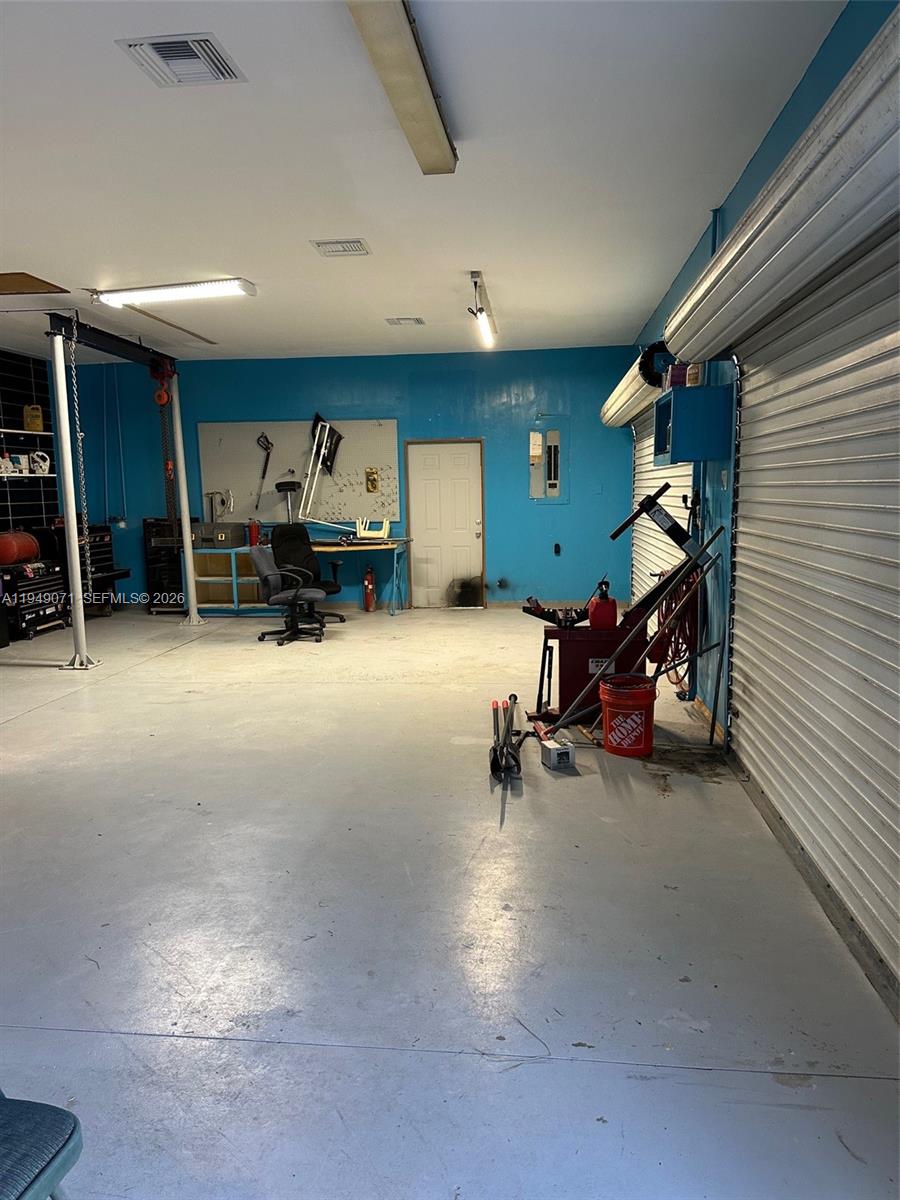 Sebring Lakes Acres - Residential