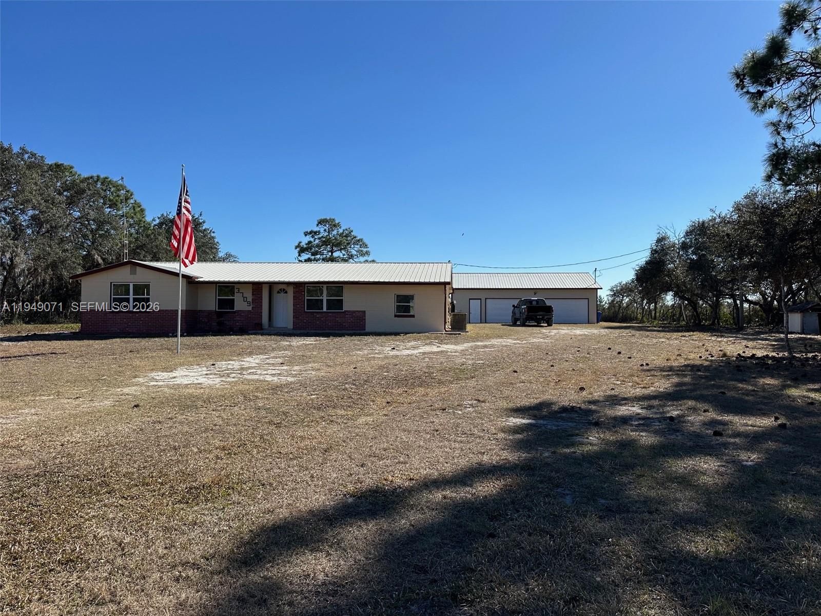 Sebring Lakes Acres - Residential
