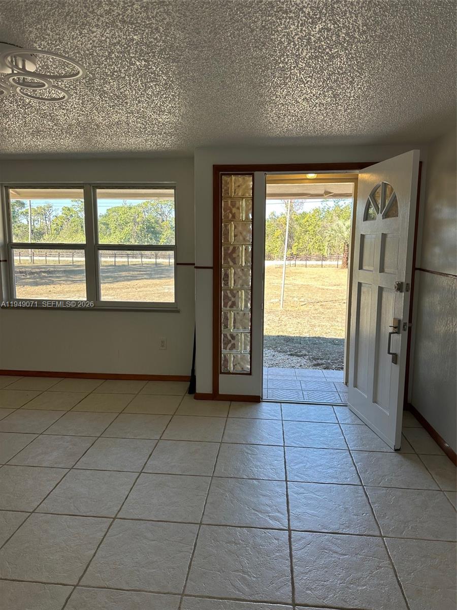 Sebring Lakes Acres - Residential