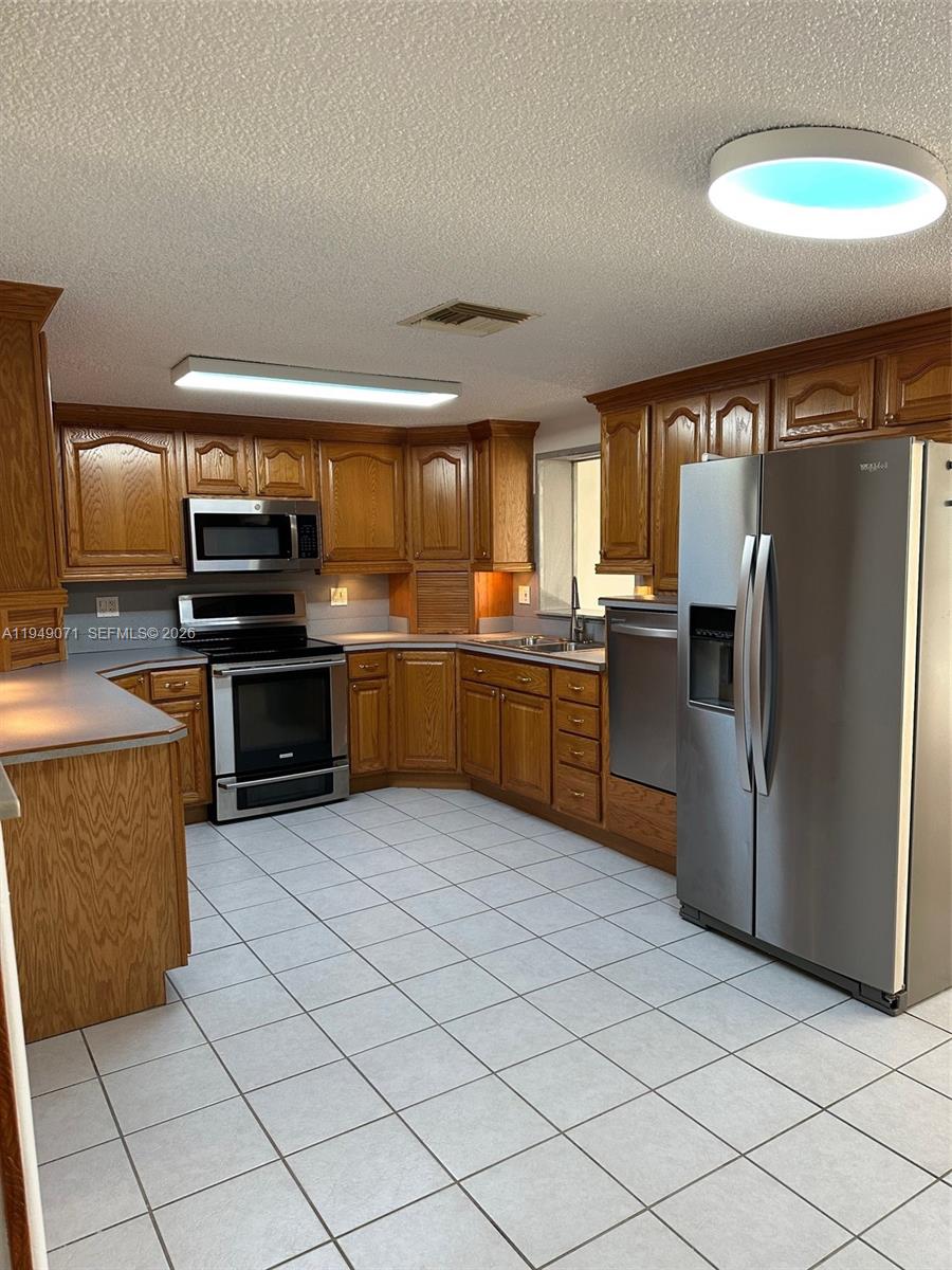 Sebring Lakes Acres - Residential