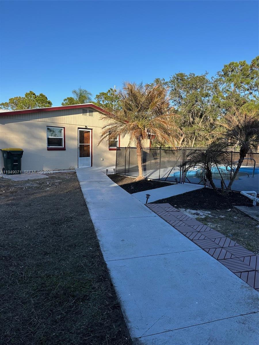Sebring Lakes Acres - Residential