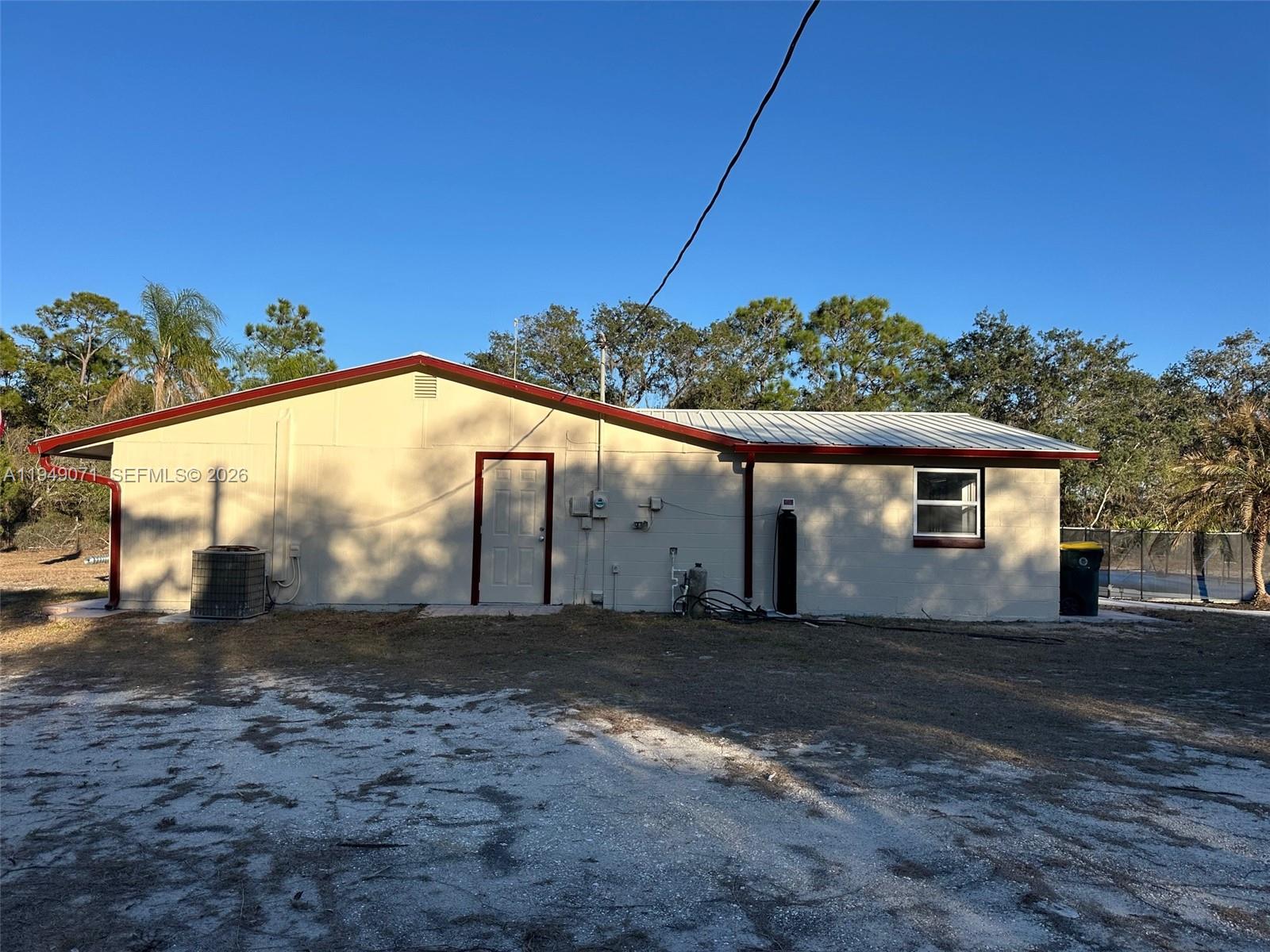 Sebring Lakes Acres - Residential