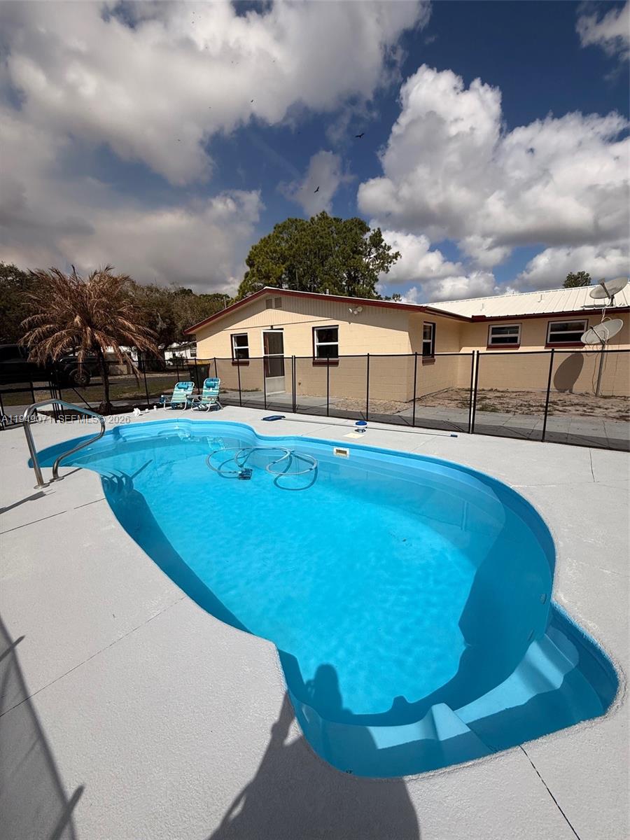 Sebring Lakes Acres - Residential