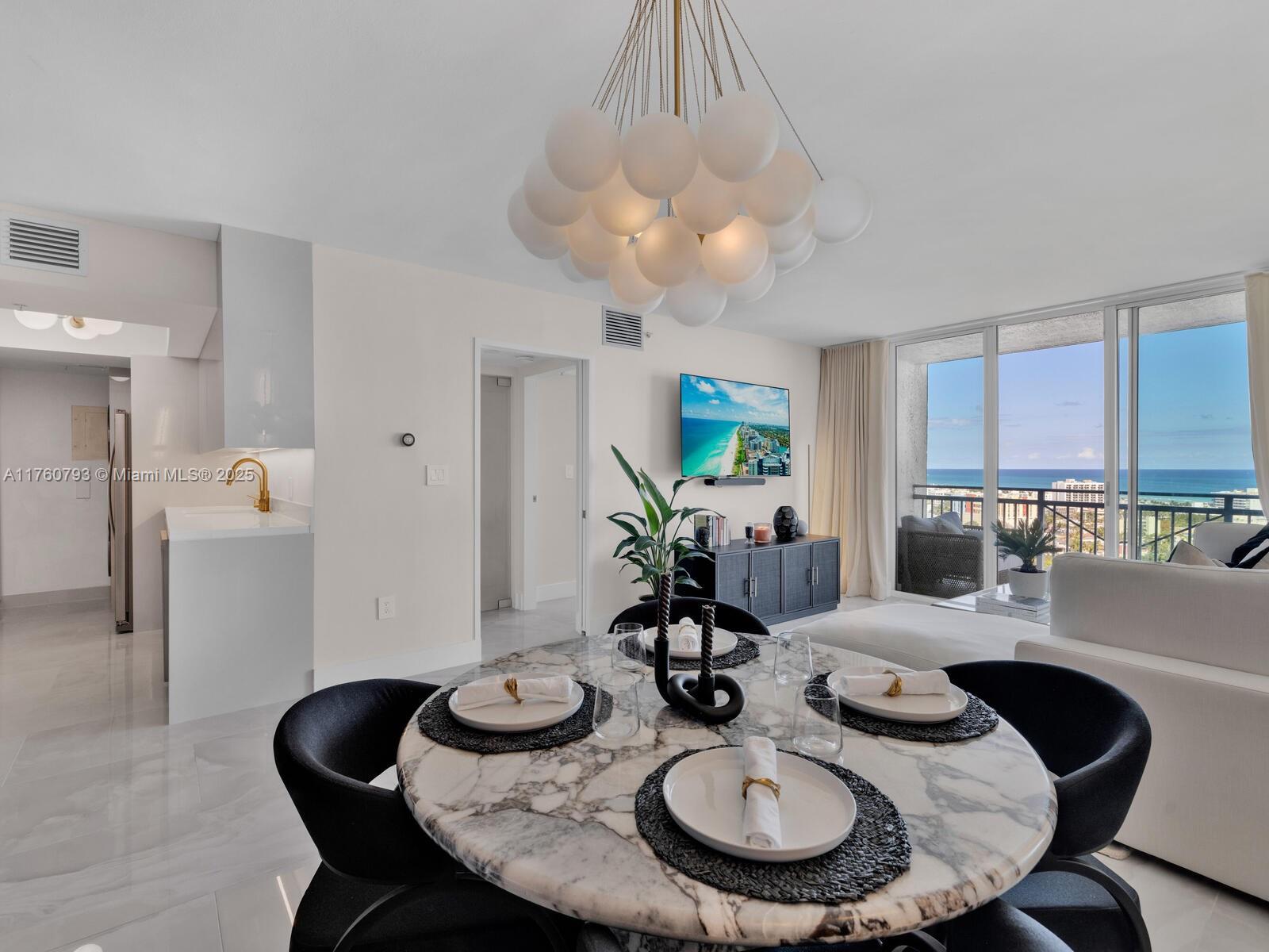 Rental Property at 90 Alton Rd 2207, Miami Beach, Miami-Dade County, Florida - Bedrooms: 1 
Bathrooms: 1  - $4,000 MO.