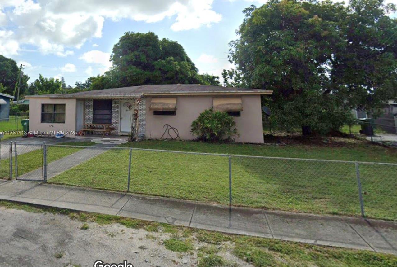 Property for Sale at Address Not Disclosed, Miami, Broward County, Florida - Bedrooms: 3 
Bathrooms: 2  - $225,000