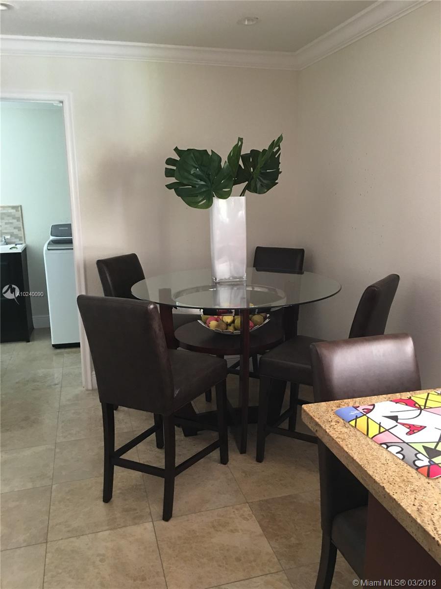 SAN SEBASTIAN UNIT NO 5 - Residential