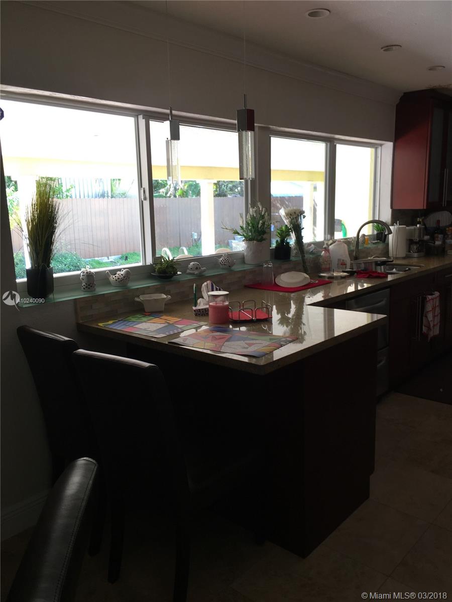 SAN SEBASTIAN UNIT NO 5 - Residential