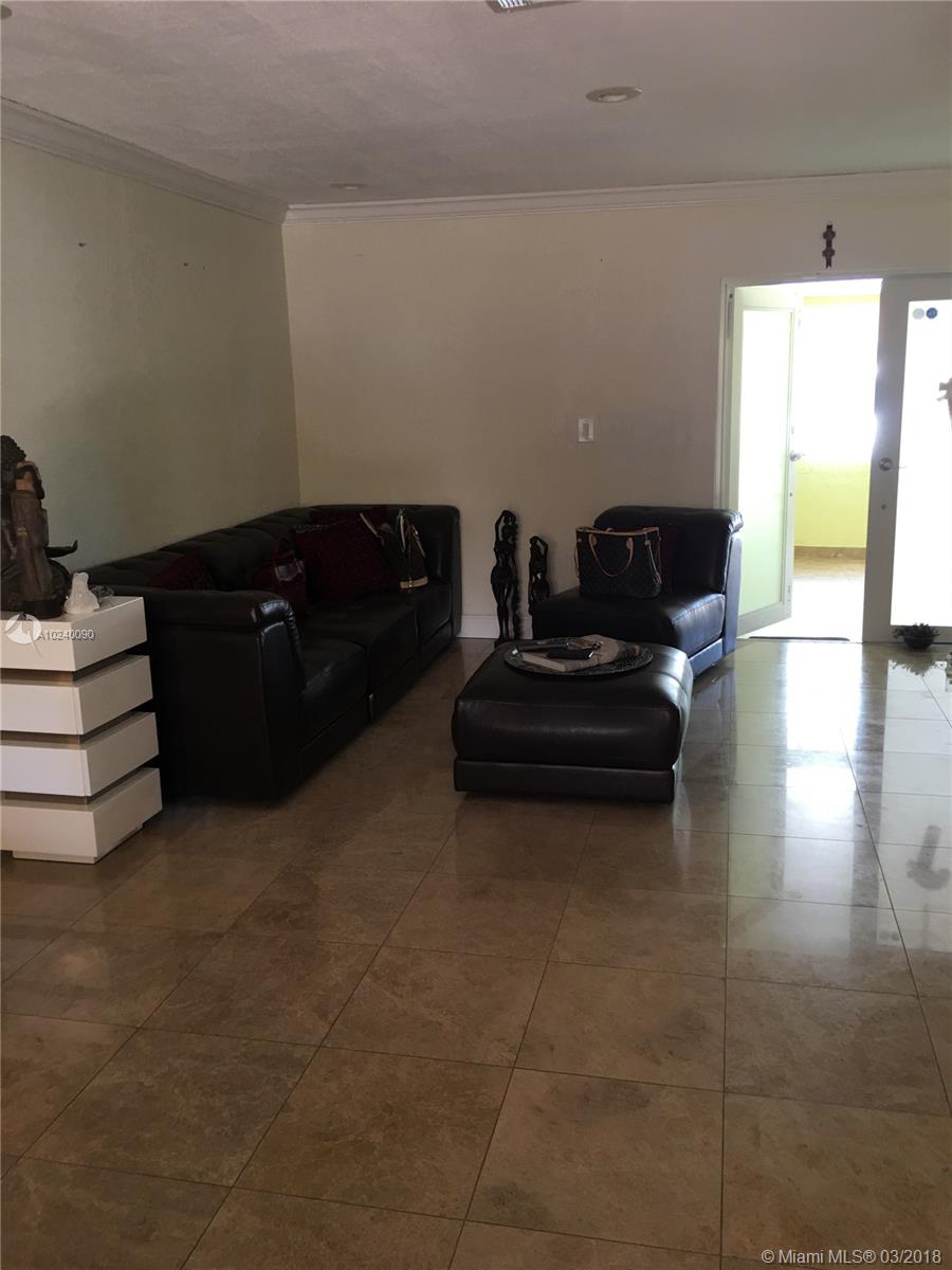 SAN SEBASTIAN UNIT NO 5 - Residential