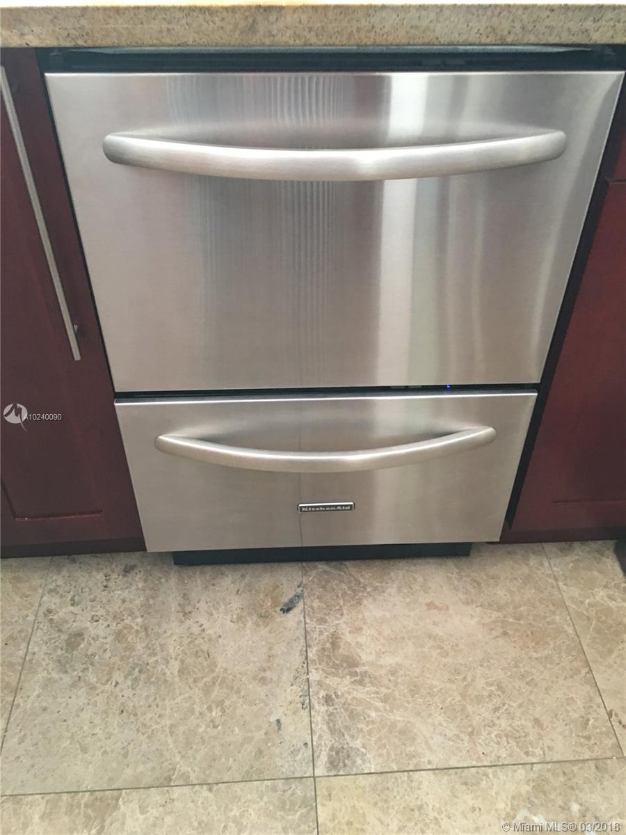 SAN SEBASTIAN UNIT NO 5 - Residential