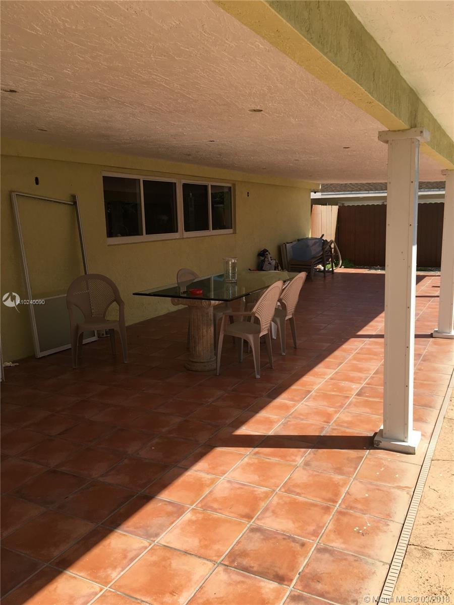 SAN SEBASTIAN UNIT NO 5 - Residential